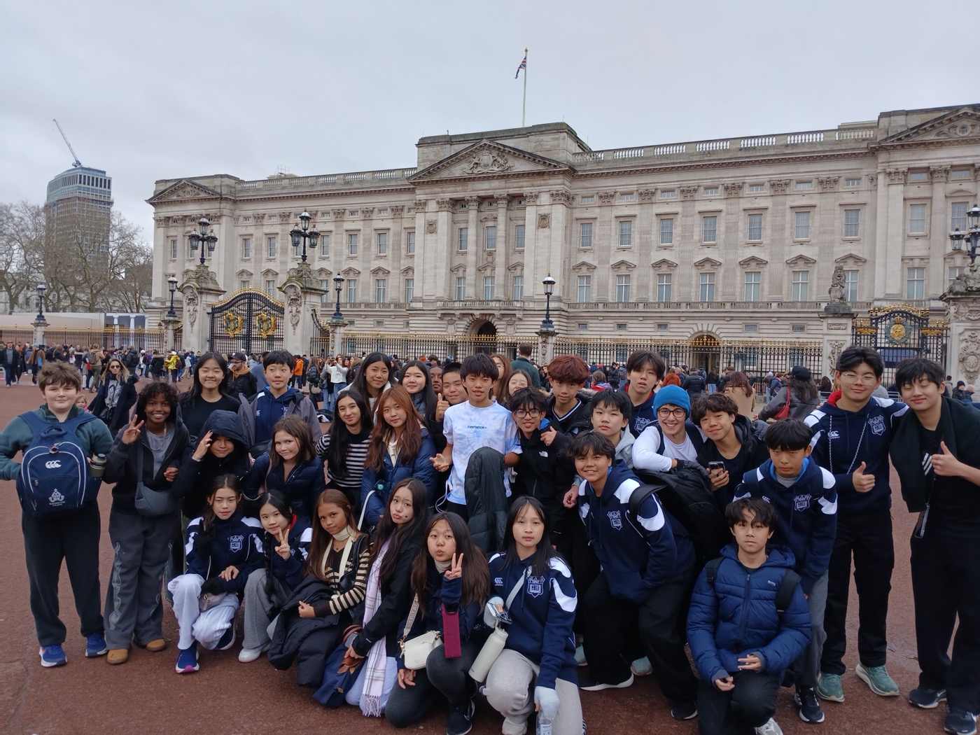 英国本家マルボロへの交換留学でロンドンを訪れた生徒たち
